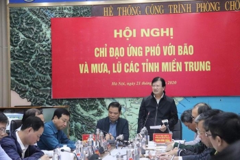 Phó Thủ tướng Trịnh Đình Dũng chủ trì cuộc họp về ứng phó thiên tai tại miền Trung