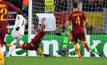 AS Roma 0-2 Real Madrid: Thầy trò HLV Solari giành ngôi đầu bảng