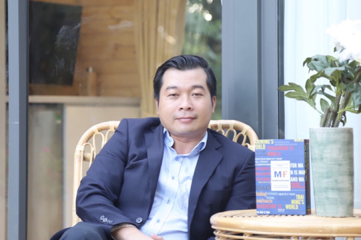 Anh Huỳnh Bảo Toàn – Tổng Giám đốc Công ty Cổ phần Zentado chia sẻ về kết cấu của căn nhà di động.