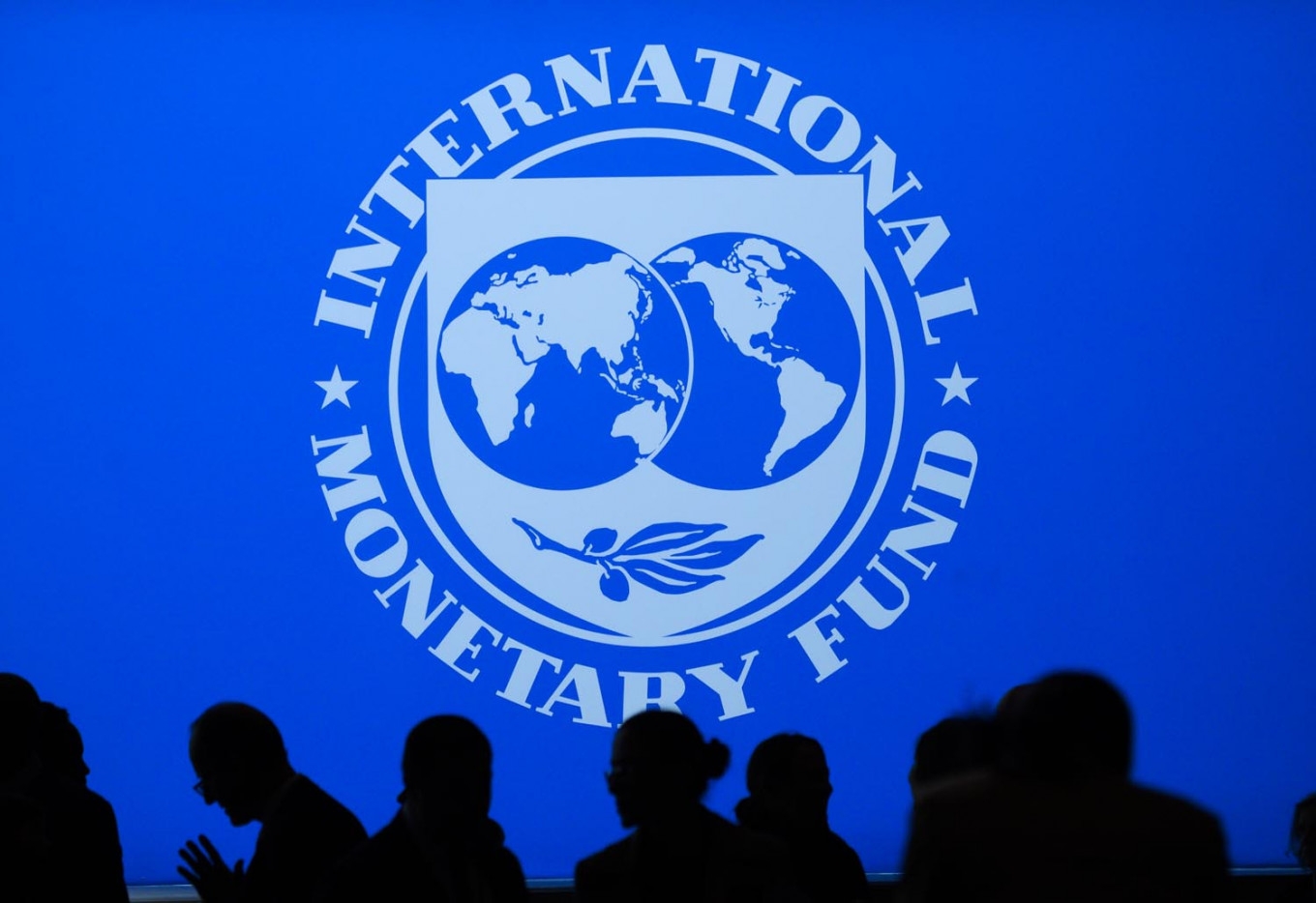 IMF dự báo kinh tế thế giới tăng trưởng dương năm 2021