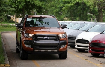 Ford Ranger có nguy cơ bung cửa khi đang chạy - Triệu hồi hơn 10.000 xe tại Việt Nam