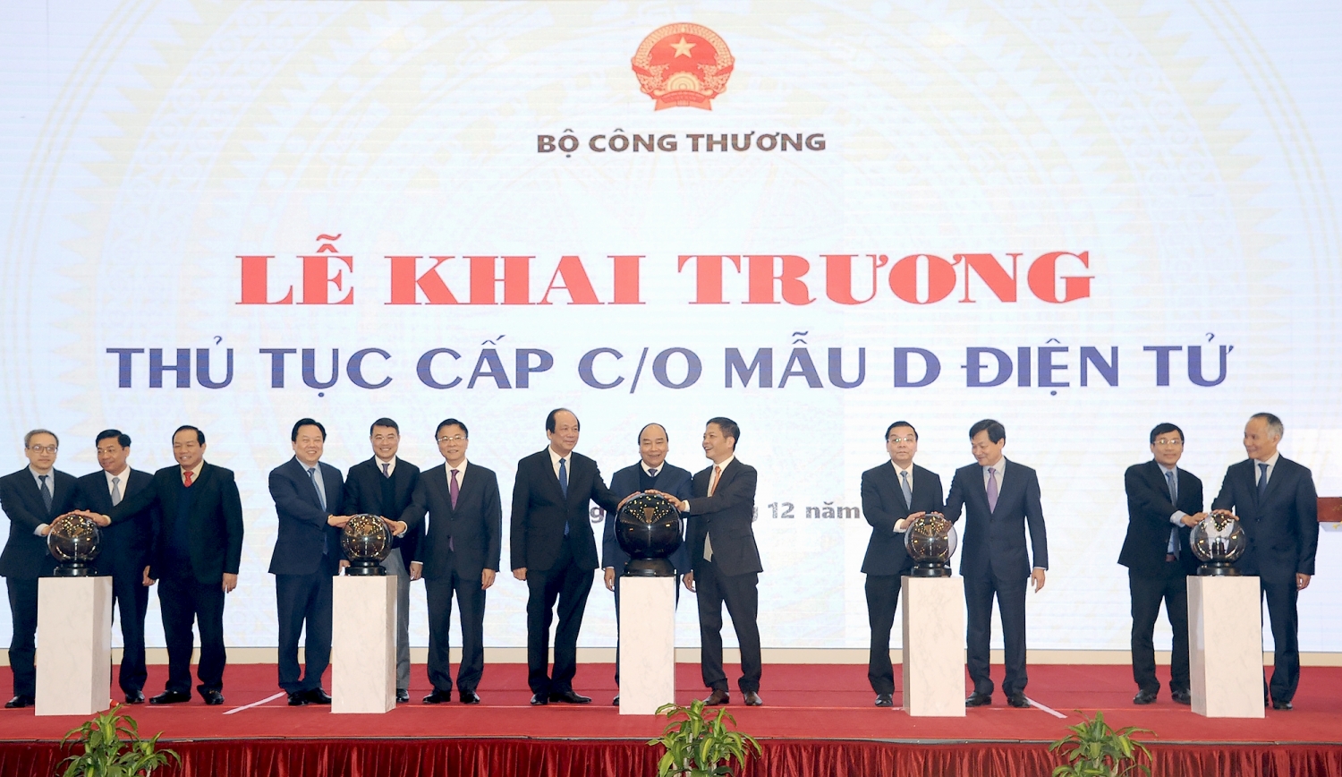 thu tuong nguyen xuan phuc du hoi nghi trien khai nhiem vu nam 2020 cua nganh cong thuong