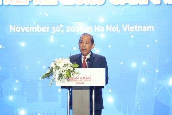 Phó Thủ tướng Thường trực dự Diễn đàn Doanh nhân trẻ ASEAN