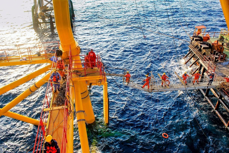 Công nghiệp dầu khí - hạt nhân cho phát triển bền vững kinh tế biển