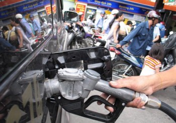 Giá xăng sẽ tăng đột biến?