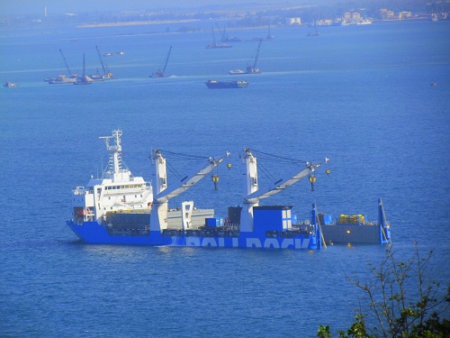 Tàu HQ 184 – Hải Phòng đã vào quân cảng Cam Ranh an toàn