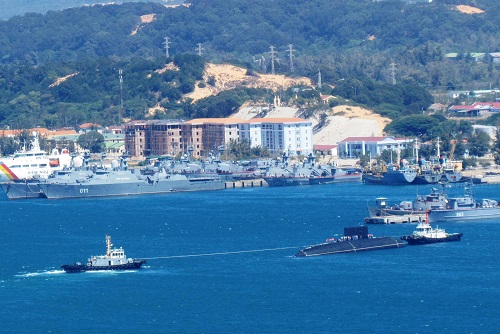 Tàu HQ 184 – Hải Phòng đã vào quân cảng Cam Ranh an toàn