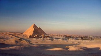 Có gì bên trong các kim tự tháp Ai Cập?