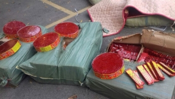 Lạng Sơn: Bắt giữ hàng tấn pháo lậu
