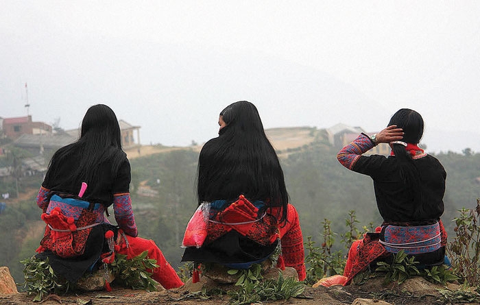 nguoi dao do tap tuc keo vo la ky