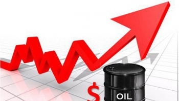 Giá xăng dầu hôm nay 4/5: Đồng loạt tăng mạnh, dầu Brent lên mức 68 USD