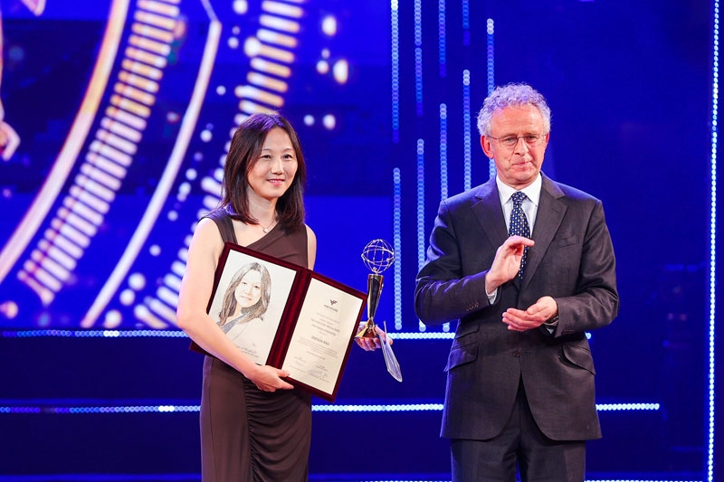  GS Zhenan Bao nhận giải Đặc biệt cho nhà khoa học Nữ
