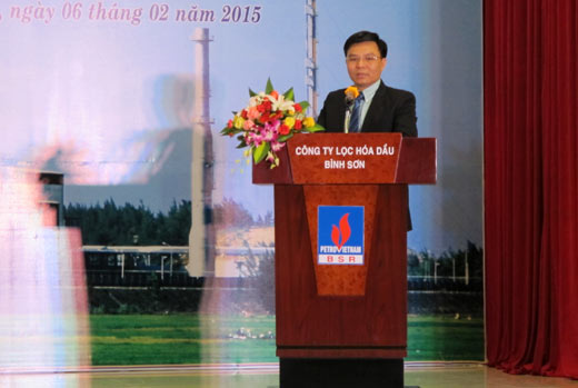 Phó thủ tướng Hoàng Trung Hải, lãnh đạo PVN và TW Hội Chữ thập đỏ Việt Nam thăm chúc tết Công ty Lọc hóa dầu Bình Sơn