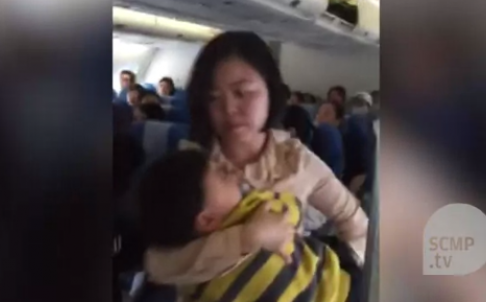 [VIDEO] Không thắt dây an toàn, cặp vợ chồng Trung Quốc gây hỗn loạn chuyến bay từ Thái Lan