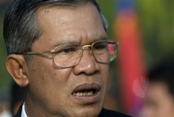 Tại sao ông Hun Sen "bỗng dưng nổi đóa" chuyện Biển Đông?