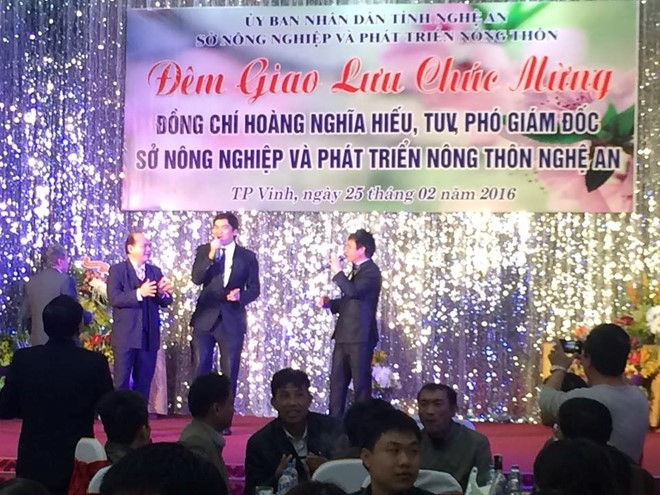 Tổ chức tiệc hoành tráng mừng tân Phó Giám đốc Sở ở Nghệ An
