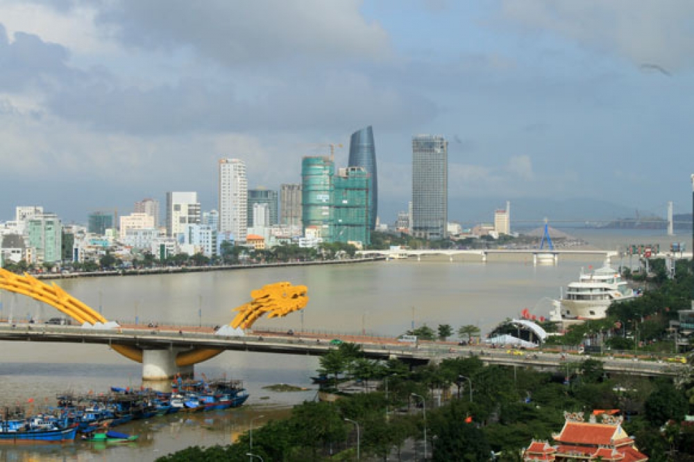 nhung cay cau nang tam thanh pho