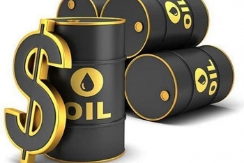 Giá dầu thô tăng mạnh do lo ngại về nguồn cung bị thắt chặt