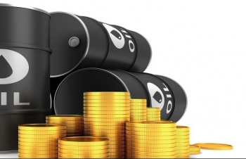 Giá xăng dầu hôm nay 18/5 tăng mạnh, dầu Brent lên mức 70 USD