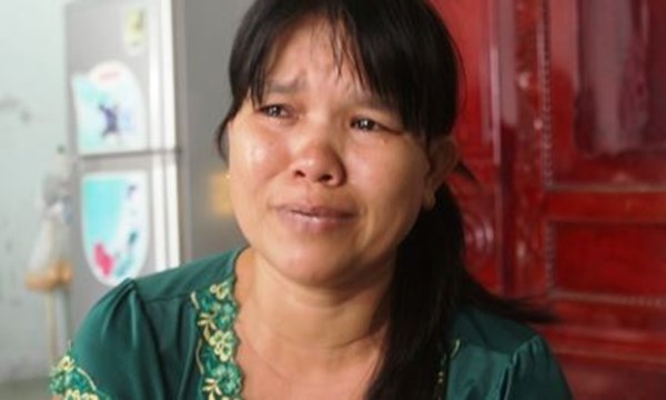 [VIDEO] Gia đình nữ sinh Trà Vinh nghẹn ngào biết tin con gái bị đánh hội đồng bằng ghế