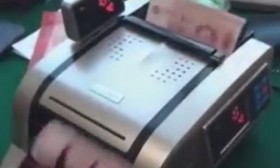 [VIDEO] Cảnh giác thủ đoạn lừa đảo "siêu tinh vi" với máy đếm tiền