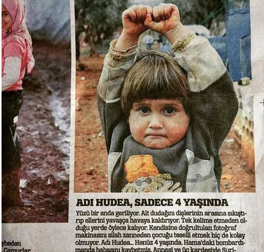 Bức ảnh em bé Syria giơ tay đầu hàng nhiếp ảnh gia gây ám ảnh