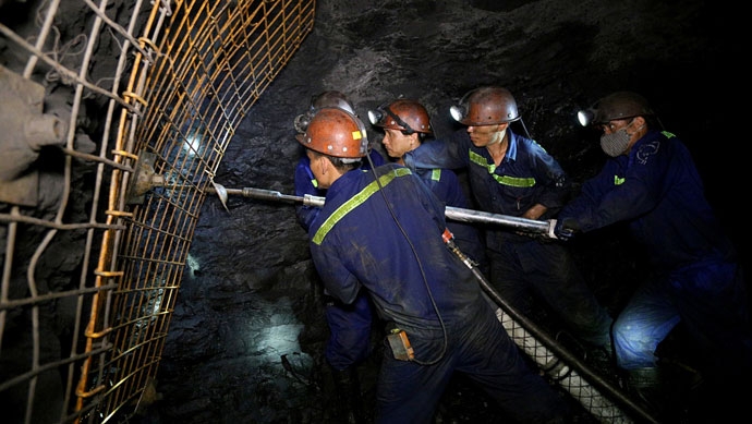 Khi thợ mỏ là “tài sản quý”…