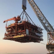 Iran hoàn thành lắp đặt giàn khoan thứ tư tại mỏ South Pars giai đoạn 14, ngoài khơi Vịnh Ba Tư