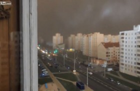 [VIDEO] Kinh hoàng bão lớn biến ngày thành đêm trong "tích tắc"
