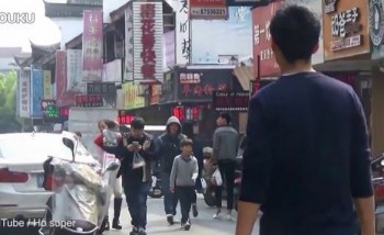 [VIDEO] Dửng dưng nhìn trẻ em bị bắt cóc ở Trung Quốc