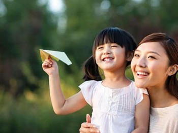 Xu hướng mẹ đơn thân: Mất niềm tin vào hôn nhân?