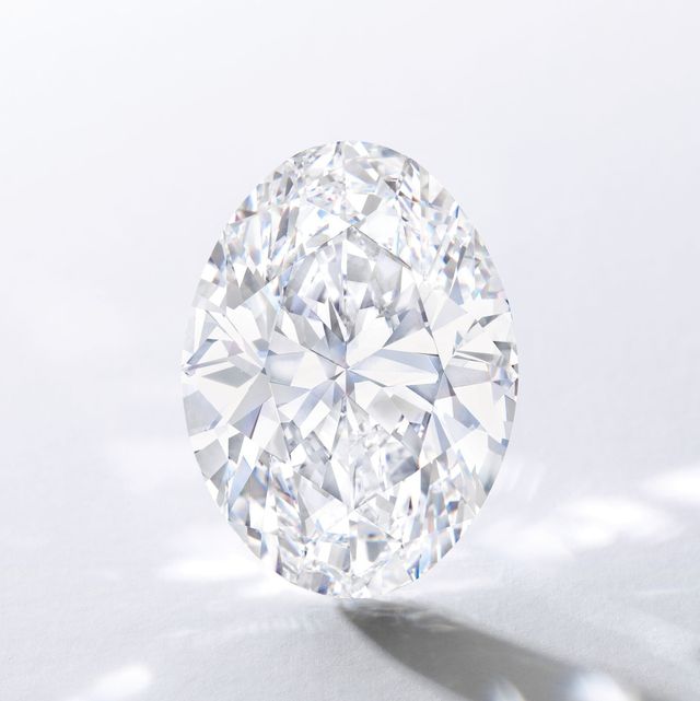 Bán viên kim cương to như quả trứng, đẹp không tì vết giá 13,7 triệu USD