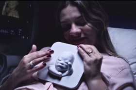Công nghệ in 3D giúp người mẹ khiếm thị "nhìn thấy" thai nhi