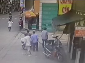 [VIDEO] Dàn cảnh cướp giật 700 triệu đồng giữa Sài Gòn