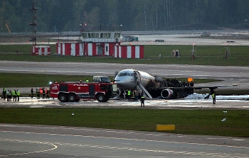 Nga mở cuộc điều tra nguyên nhân tai nạn tại sân bay Moscow