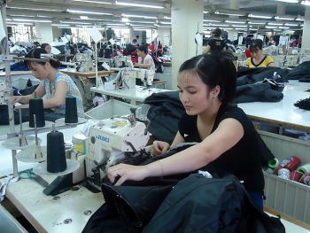 Công nghiệp thời trang Việt vẫn yếu, bất chấp những nỗ lực