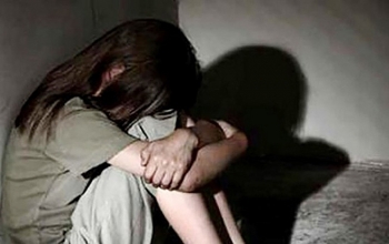 Truy tố nam thanh niên lẻn vào nhà hiếp dâm bé gái 13 tuổi