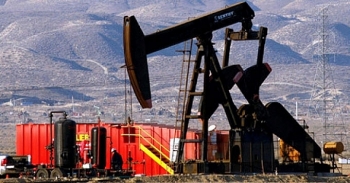 Giá dầu thô sẽ quay đầu tăng nhẹ nhờ số liệu kinh tế tích cực