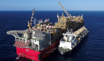 Trung Quốc “ra đòn” đầu tiên nhắm vào LNG của Úc
