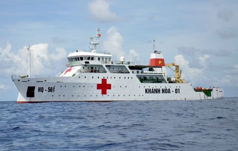 Tàu bệnh viện giữa Biển Đông