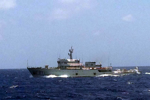 Cứu sống ngư dân ở Hoàng Sa bất chấp tàu Hải quân Trung Quốc cản trở