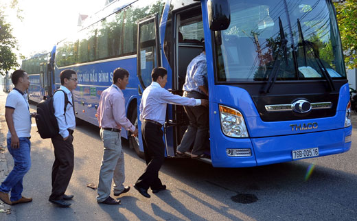 Xe buýt mới phục vụ công nhân BSR