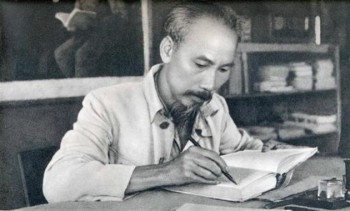 Quan điểm Hồ Chí Minh về nhân cách của người làm báo