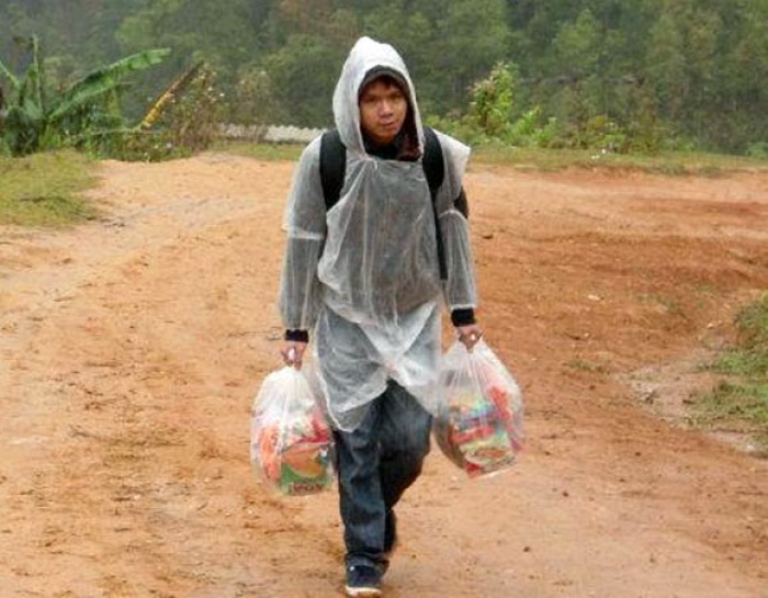 nha bao tre di doc nghi viet