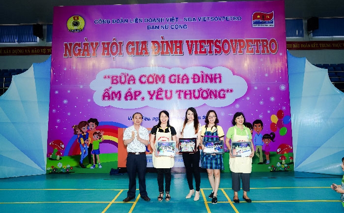 ngay hoi gia dinh vietsovpetro 2018 voi bua com gia dinh am ap yeu thuong