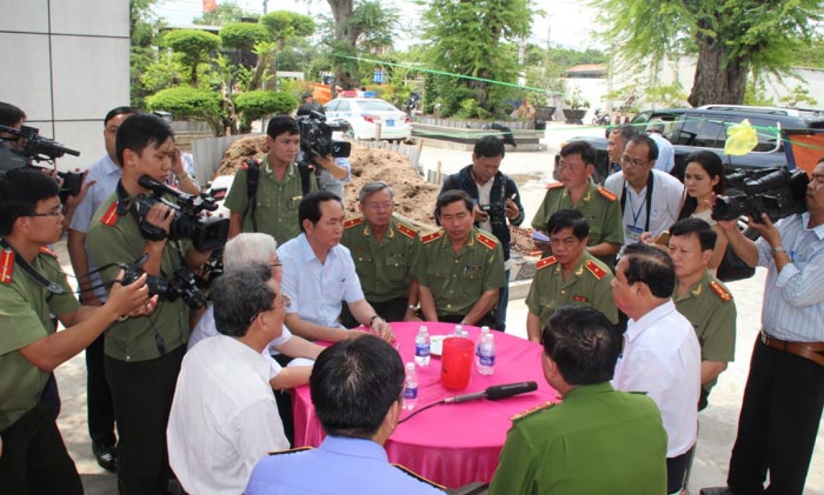 Đại tướng Trần Đại Quang tới hiện trường vụ thảm sát
