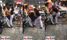 [VIDEO] Trộm tiền và iPhone 6, cô gái bị ăn đòn tơi tả