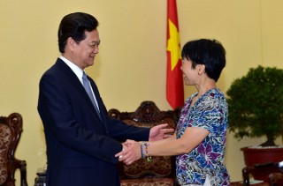 Thủ tướng Nguyễn Tấn Dũng tiếp Giáo sư Thiên văn học nổi tiếng thế giới Lưu Lệ Hằng