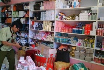 Đà Nẵng: Phá ổ hàng lậu cực lớn