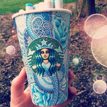 [Chùm ảnh] Biến những chiếc cốc Starbucks thành tác phẩm nghệ thuật